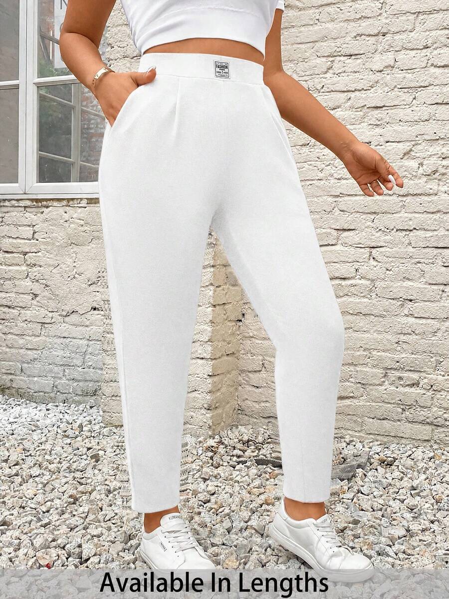 SHEIN PETITE CURVE 大尺碼女款字母印花牛仔口袋休閒百搭長褲 - 白色 - 查看 1