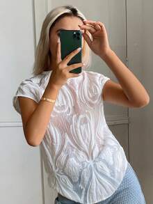 Livesso Camiseta de mujer de verano con encaje floral blanco, holgada, casual, elegante y de malla transparente para boda, fiesta y vacaciones - Blanco - Ver 1