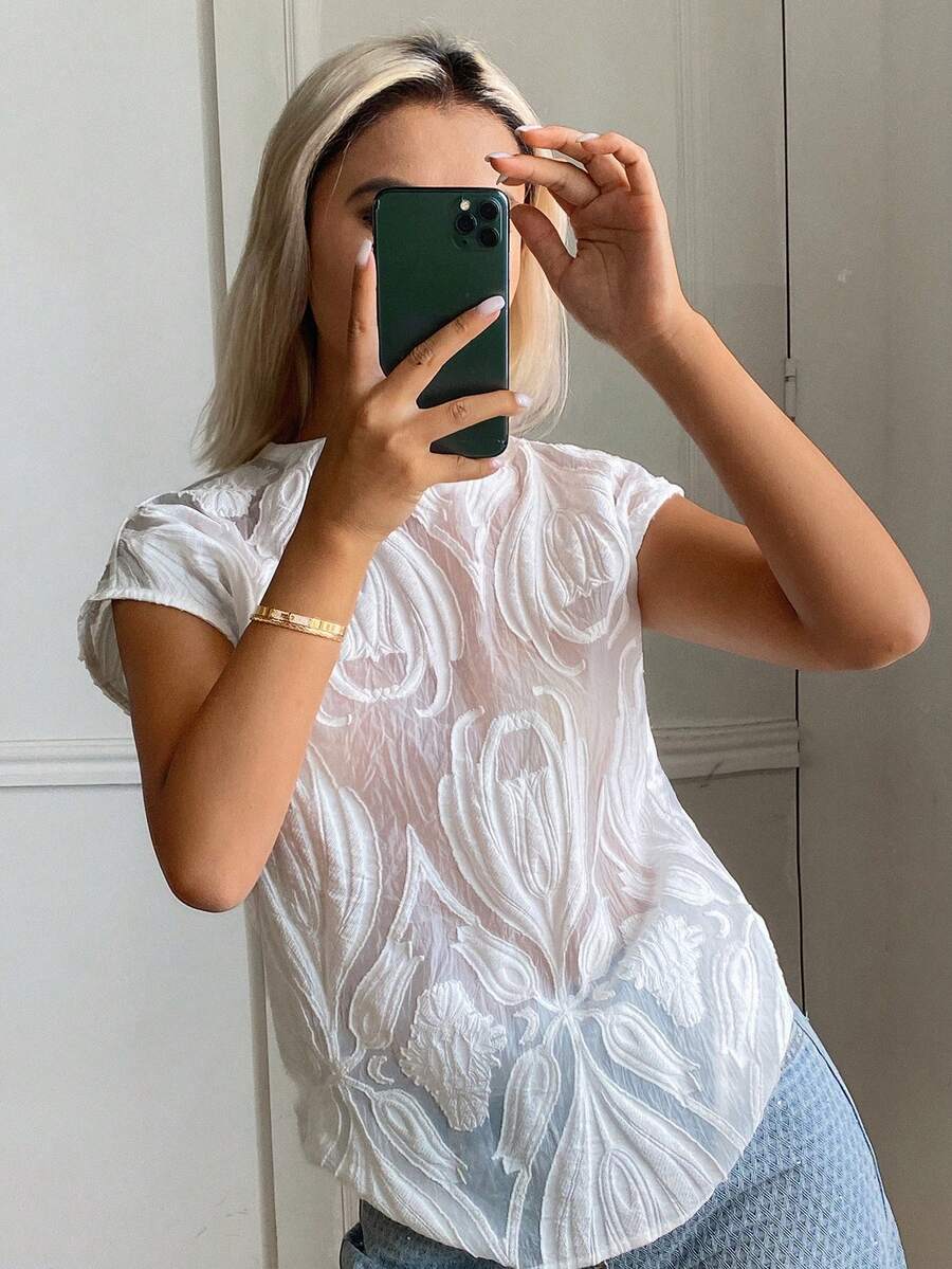 Livesso Camiseta de mujer de verano con encaje floral blanco, holgada, casual, elegante y de malla transparente para boda, fiesta y vacaciones - Blanco - Ver 1
