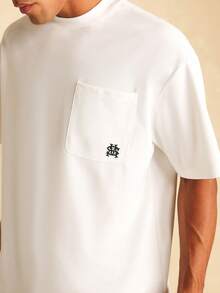 SUMWON 宽松圆领口袋T恤，饰有刺绣字母图案Logo，短袖T恤，夏季必备单品 - 白色 - 查看 6