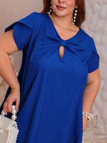 Wellenrocha Plus Loose Fit A-Line Dress With Twisted Knot Detailing, Non-Elastic Woven Plain Weave, Vacation/Leisure Style, Plus Size, For Pear And Triangle Body Shape - Blue - View 3