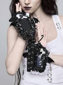 ROMWE Goth 1個Y2k甜酷辣妹重工業個性暗黑風哥德黑白織帶金屬氣孔波點手工蝴蝶結白色仿珍珠布料星星印花立體填充星銀色十字架PVC惡魔蝙蝠翅膀蓬鬆雲朵翅膀鏤空蕾絲網格百褶蕾絲黑色壓克力卡套校園卡ID卡套星卡套工業卡套DIY愛心鑰匙圈包包吊飾，適合上班族、學生、派對情侶、姐妹、女友、女孩 - 黑白色-17 - 查看 6