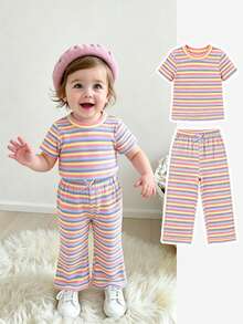 Elladie kids 2件套女童彩色条纹针织T恤和喇叭裤套装，圆领短袖上衣搭配彩色条纹针织休闲喇叭裤，适合女童穿着，可爱休闲，舒适百搭，适合日常穿着、外出、聚会、春夏穿着。 - 彩色 - 查看 2