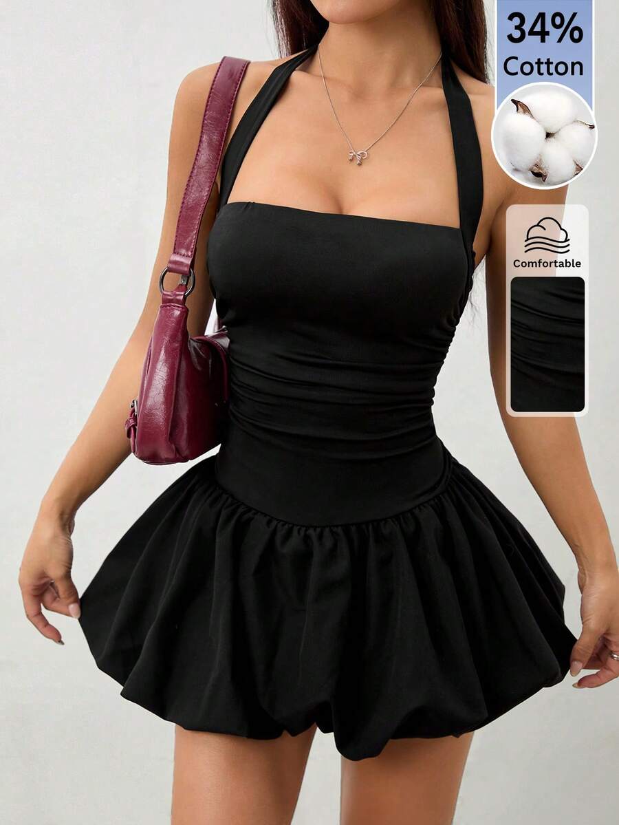 SHEIN PETITE 2026年女款春夏度假系列：新款黑色繫帶露背純色簡約休閒氣球裙，適合居家、外出、海灘、時尚造型、休閒穿著、通勤、度假、浪漫場合及日常穿搭，搭配選擇多樣。適合日常穿著、休閒穿搭、度假、郵輪旅行、海灘、曬日光浴、熱銷款、街頭風、婚禮賓客服裝、波希米亞風、通勤、早午餐及機場穿搭。