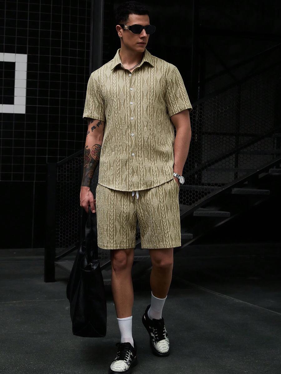 Manfinity CasualCool Men's Geometric Textured Short Sleeve Single-Breasted Shirt And Shorts 2 Pieces Set - Multicolor - View 1