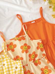 SHEIN Elladie kids 女童針織牛奶絲彈性吊帶連身衣3件組，甜美休閒度假風，純色+大花臉+格紋雛菊印花，嬰幼兒居家日常戶外玩樂幼兒園學校休閒百搭，柔軟舒適收腰連身衣，活潑活力夏日風 - 彩色 - 查看 9