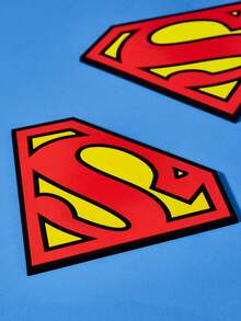 SUPERMAN X SHEIN قطعة واحدة من قاعدة أكواب PVC عصرية، مقاومة للماء وعازلة للحرارة، مانعة للانزلاق، ناعمة ومضادة للحروق - الأحمر - مشاهدة 2