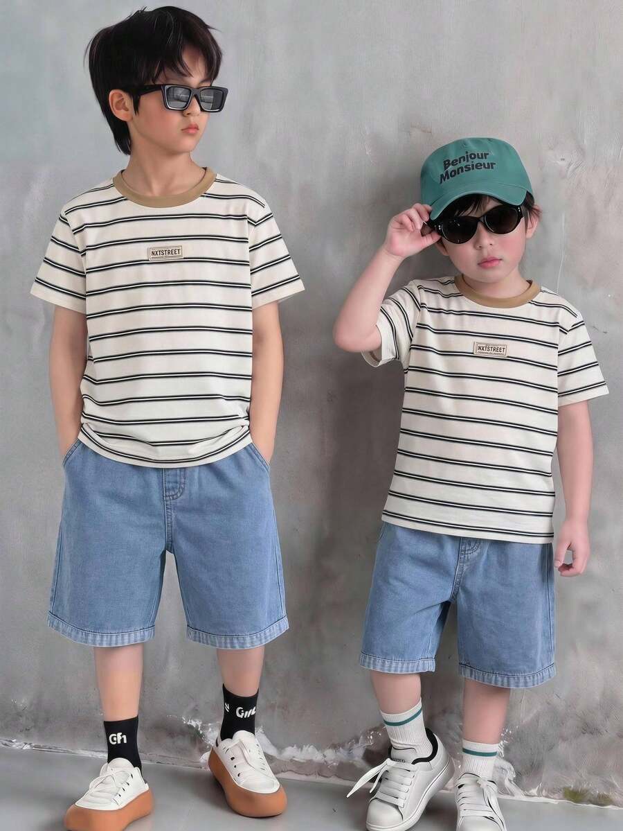 2件組兒童青少年男童休閒百搭舒適圓領寬鬆短袖針織T恤牛仔短褲套裝,適合開學穿搭、校服、返校服裝 - 彩色 - 查看 1