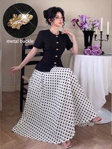 Modelyn 女款素色金屬單排扣短袖上衣與圓點裙休閒日常套裝 - 黑與白 - 查看 3