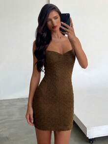 Aloruh Vestido mini de mujer de cuello cuadrado elegante, cintura ajustada y tela texturizada de unicolor - Café - Ver 7