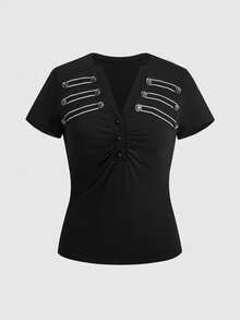 ROMWE Grunge Punk Summer Y2K Punk Retro Napoleon Embroidery Metal Buckle Decor Slim Fit Short Sleeve Henley Shirt - Black - View 1