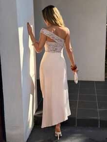 SHEIN Glamour Vestido midi de encaje color albaricoque con un hombro, vestido formal con abertura alta y envolvente asimétrica, vestido de noche elegante y ajustado, adecuado para graduación, baile de graduación y atuendos de invitada de boda - Albaricoque - Ver 8
