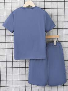 SHEIN Mirajuku 青少年男孩純色短袖T恤與短褲套裝，適合休閒運動穿著 - 藍色 - 查看 2