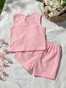SHEIN Vintaside Kids 女嬰夏季紅色草莓拼接套裝，圓領無袖上衣配同款短褲，甜美風格，輕盈貼身，適合戶外玩耍、居家舒適、朋友聚會 - 粉色 - 查看 2