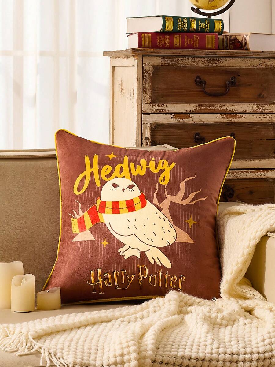 HARRY POTTER X SHEIN 1件裝 Hedwig 枕頭套,柔軟荷蘭天鵝絨 Lanfendo 風格巫師世界靠墊套,金邊宿舍風禮物 - 棕色 - 查看 1