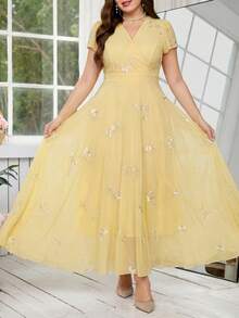 Reflora Gaun Elegan Wanita Ukuran Besar dengan Motif Bunga Besar, Gaun Tamu Pernikahan Musim Panas - Kuning - View 10