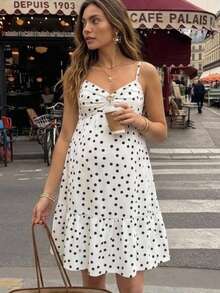 SHEIN Robe cami d'été pour femmes enceintes en vacances à la plage, imprimé pois, buste froncé avec décoration métallique - Noir et Blanc - Voir 2