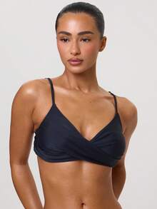 Musera Resort Black Cross Front Detail Full Coverage Clasp Fastening Bikini Top - Black - View 2