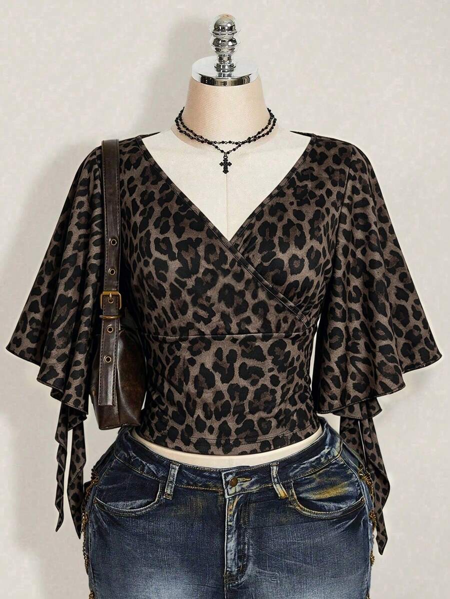 SHEIN ICON 大尺碼女款豹紋荷葉袖時尚T恤 - 彩色 - 查看 1