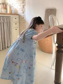 Dazy Kids 女童格紋彼得潘領短袖泡泡袖可愛夏季洋裝 - 藍色 - 查看 2