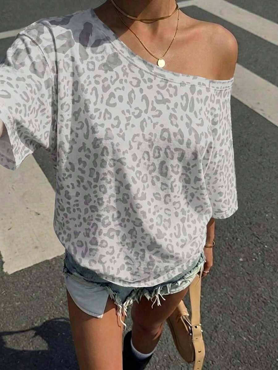 SHEIN EZwear 休閒簡約全身印花露肩落肩短袖寬鬆女款T恤 - 彩色 - 查看 1