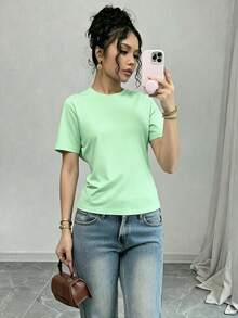 Rafferiza Petite 女款素色極簡圓領短袖T恤，適合日常休閒穿著 - 薄荷綠 - 查看 1