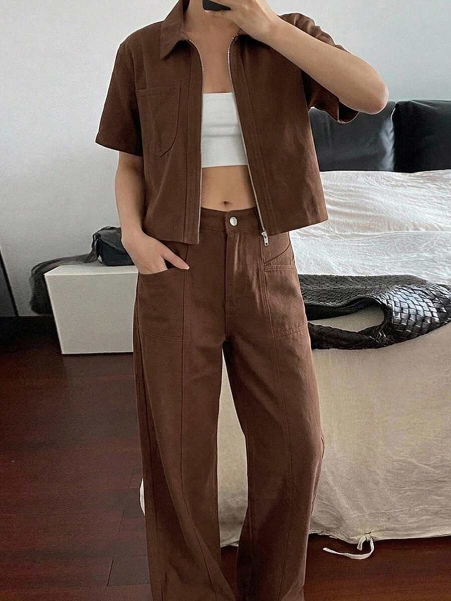 DAZY 女款棉質領口短袖拉鍊棕色純色短版牛仔外套配寬腿長褲牛仔套裝 - 棕色 - 查看 1