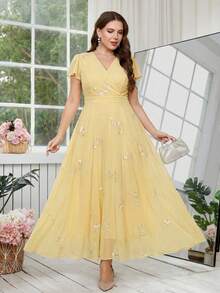 Reflora Gaun Elegan Wanita Ukuran Besar dengan Motif Bunga Besar, Gaun Tamu Pernikahan Musim Panas - Kuning - View 4