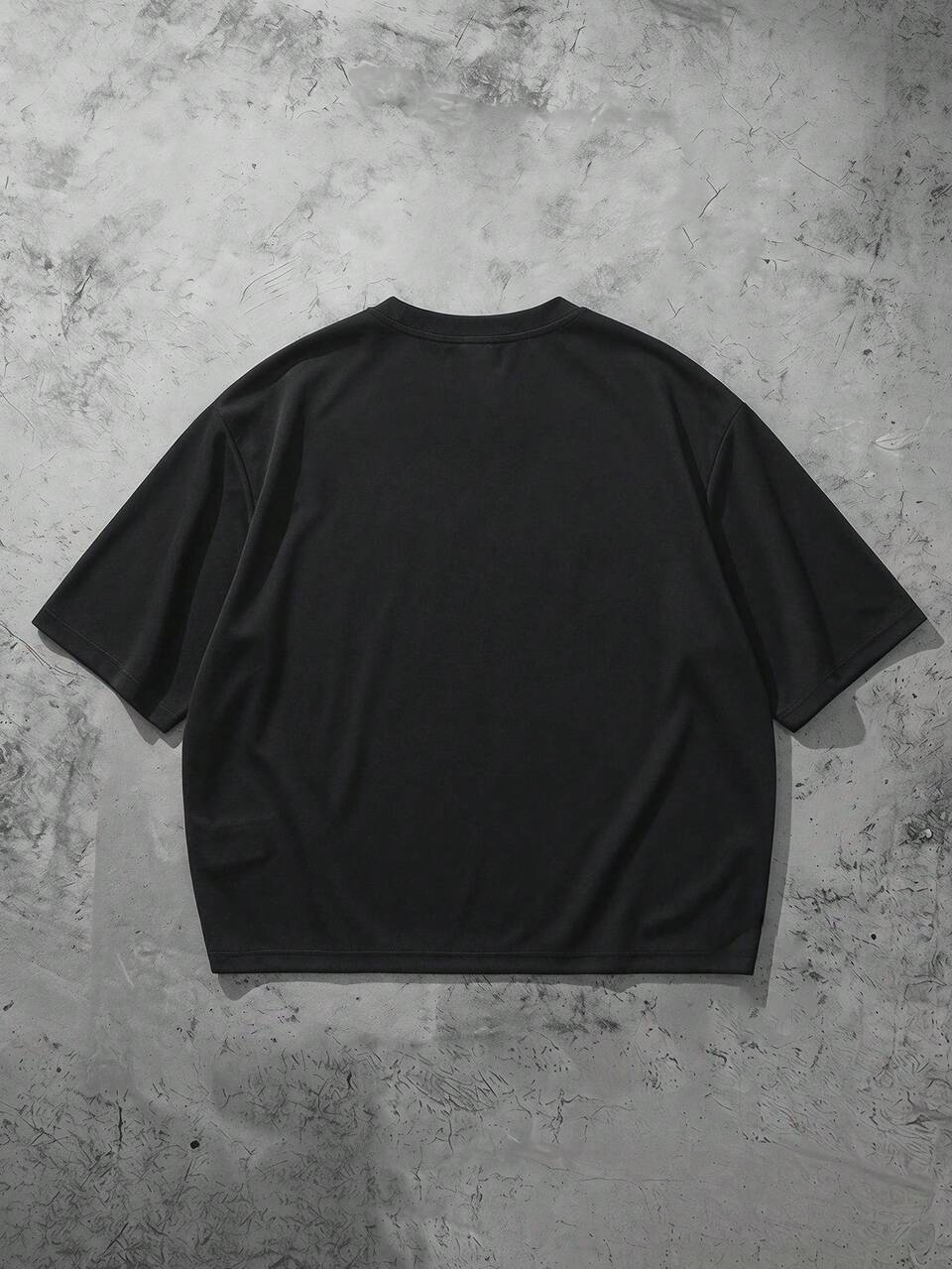 Oversized Crew Neck T-Shirt mit Kontrastpaspeln und Farbblockdetails
