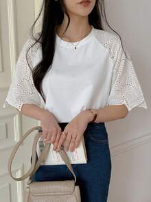 DAZY Women's Solid Color Lace Patchwork Short Sleeve T-Shirt, Casual And Fashionable For Daily Wear - White - View 3