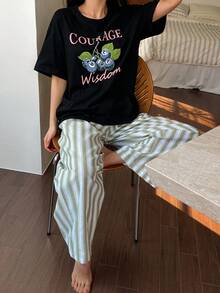 Livesso 2件組女款夏季睡衣套裝，寬鬆短袖藍莓印花T恤搭配條紋直筒長褲 - 黑色 - 查看 5