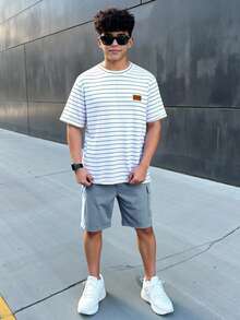 SHEIN 2件組男童休閒短袖上衣與短褲套裝，街頭風，適合春夏季 - 藍色 - 查看 1