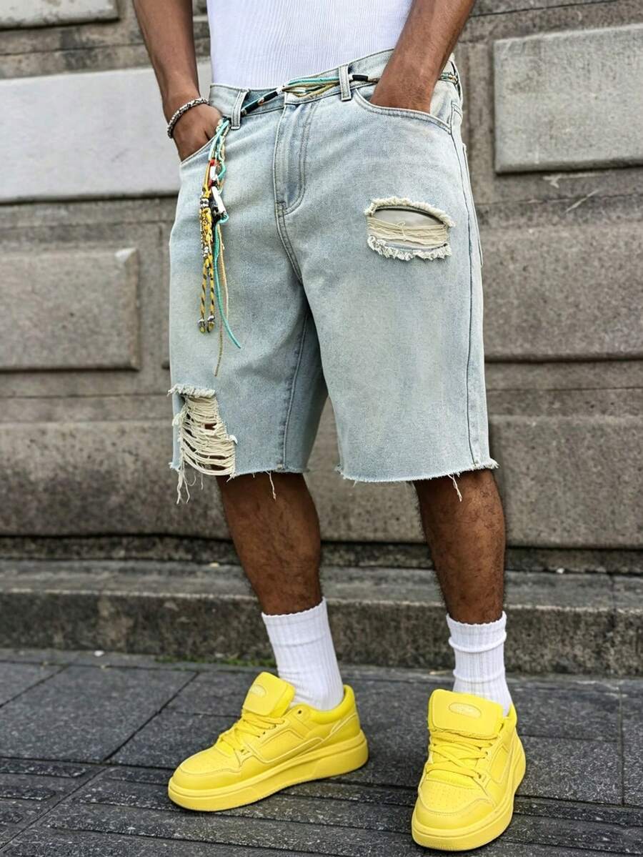 Manfinity EMRG Men's Summer Plus Size Slim Fit Denim Shorts - Light Wash - View 1