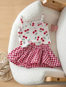 Emery Rose Kids Emery Rose Kids 2件套女童樱桃印花针织吊带背心和格子荷叶边短裤套装，时尚夏季女童套装，幼儿夏季服装，女童夏季套装，女童套装，儿童野餐服，可爱女童夏季格子荷叶边短裤和樱桃吊带背心套装 - 紅色 - 查看 4