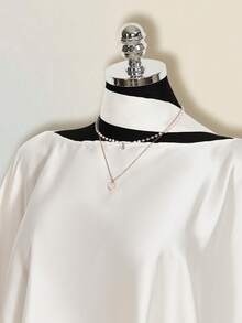 SHEIN ICON 夏季女款婚禮賓客緞面純色休閒百搭日常外出上衣 - 米色 - 查看 4