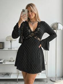 SHEIN ICON 女款大尺碼蕾絲拼接圓點圖案黑色洋裝 - 黑與白 - 查看 3