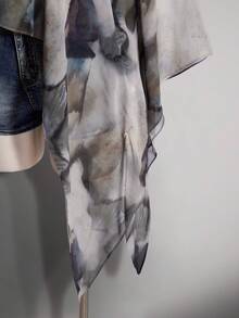 SHEIN ICON 女款大尺碼春夏復古優雅性感休閒通勤都市風單肩灰色圖案寬鬆不對稱下擺披肩上衣度假風 - 彩色 - 查看 5