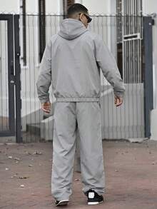 Devon Thys 男士字母印花连帽拉链夹克和撞色滚边裤子套装 男士两件套 男士街头服饰套装 男士运动服套装 慢跑服 男士慢跑套装，防风衣/户外防风衣，派克大衣，街头服饰，慢跑服 - 灰色 - 查看 5