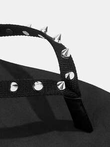 Grefit Woman Shoes Spiked Decor Flip Flops For Summer Vacation Shoes Casual Beach Style Shoes - Black - View 3