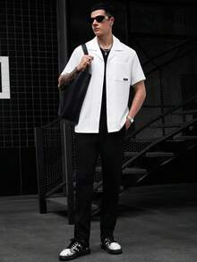 Manfinity CasualCool Men's Textured Casual Denim Single-Breasted Short Sleeve Pocket Shirt - White - View 4