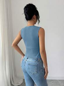 Elenzga 女款春夏時尚優雅黑色方領背心上衣，配金屬裝飾鈕扣，收腰剪裁，俐落輪廓，適合日常穿搭、購物、上班通勤及約會造型 - 藍色 - 查看 2