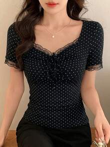 FRIFUL 女款對比蕾絲波點印花前綁帶短袖休閒T恤 夏季 - 黑色 - 查看 4