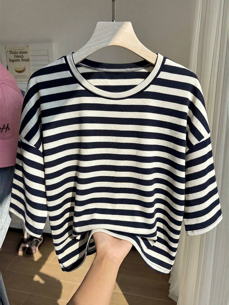 SHEIN EZwear 大尺碼女款夏季休閒基本款白色T恤,適合海灘、早午餐、度假、辦公場合 - 藏蓝色 - 查看 1