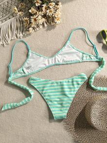SHEIN Swim 夏季海灘女款兩件式泳衣套裝 綠色特殊紋理面料 細肩帶無墊胸杯上衣比基尼泳褲 女孩海灘度假泳裝套裝 - 薄荷綠 - 查看 2