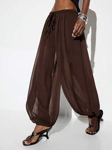 Aveloria GENKIRA Pantalon long femme en mousseline légère couleur café unicolore, style bohème de luxe pour vacances, taille basse, transparent et sexy, design à poignets avec lien, pantalon lanterne ballon, minimaliste avant-gardiste, cool moderne Y2K, polyvalent pour le trajet, décontracté et soirée - Marron - Voir 1