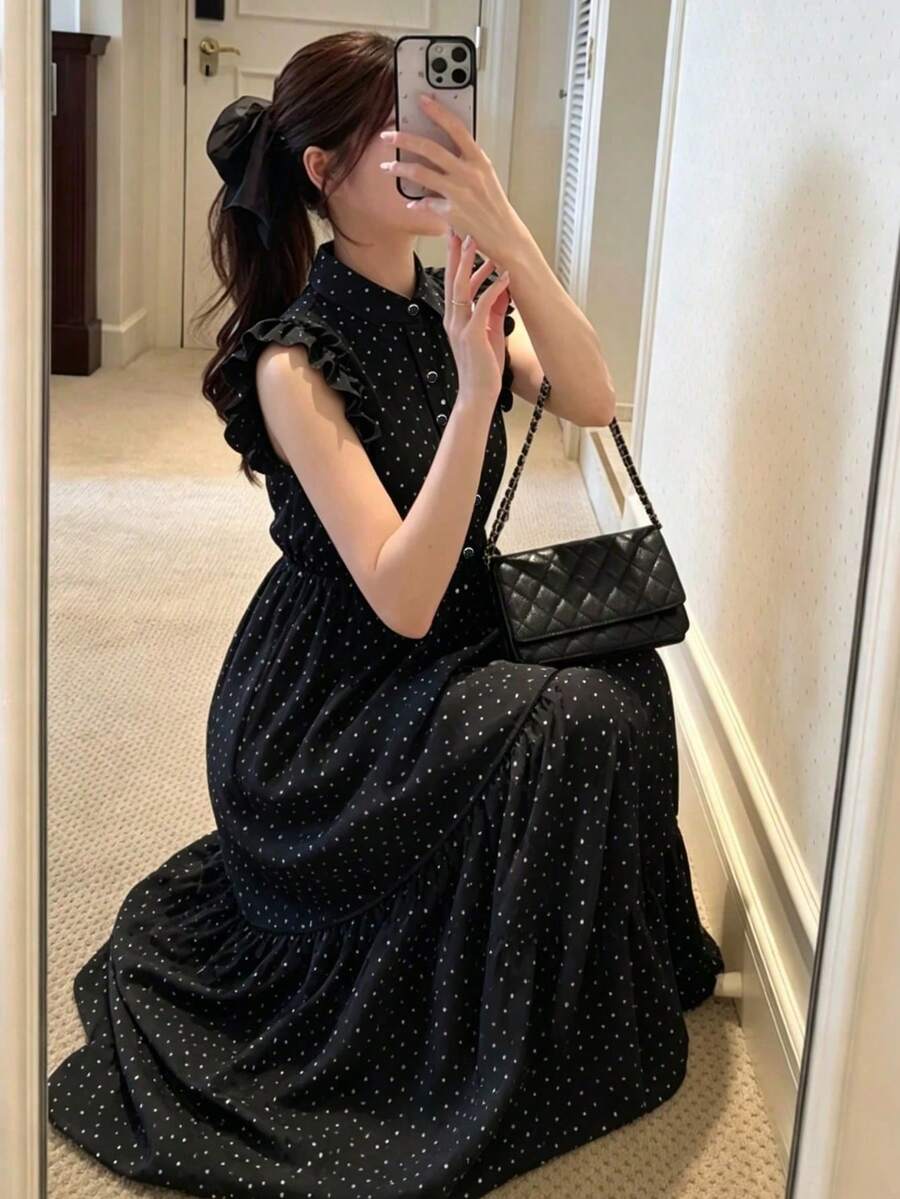 FRIFUL Gaun Panjang Kasual Wanita Motif Polkadot Kancing Tunggal dengan Lengan Bergelombang - Hitam - View 1