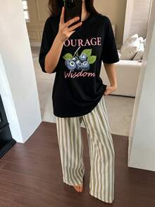 Livesso 2件組女款夏季睡衣套裝，寬鬆短袖藍莓印花T恤搭配條紋直筒長褲 - 黑色 - 查看 6