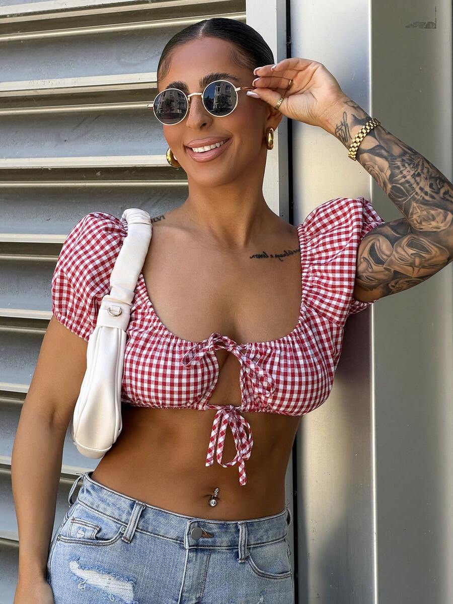 SAYEHFBABY Red & White Plaid Off-Shoulder Tie-Front Cropped Short Sleeve Top, Sexy For Commute & Vacation, Spring/Summer/Autumn - Red and White - View 1