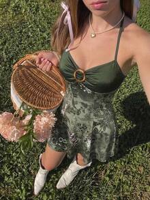 SHEIN MOD Vestido mini de verano para mujer con cintura alta, estampado aleatorio y dobladillo con volantes - Verde Oscuro - Ver 4
