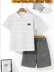 SHEIN 2件組男孩休閒短袖上衣與短褲套裝，街頭風，適合春夏 - 灰色 - 查看 8